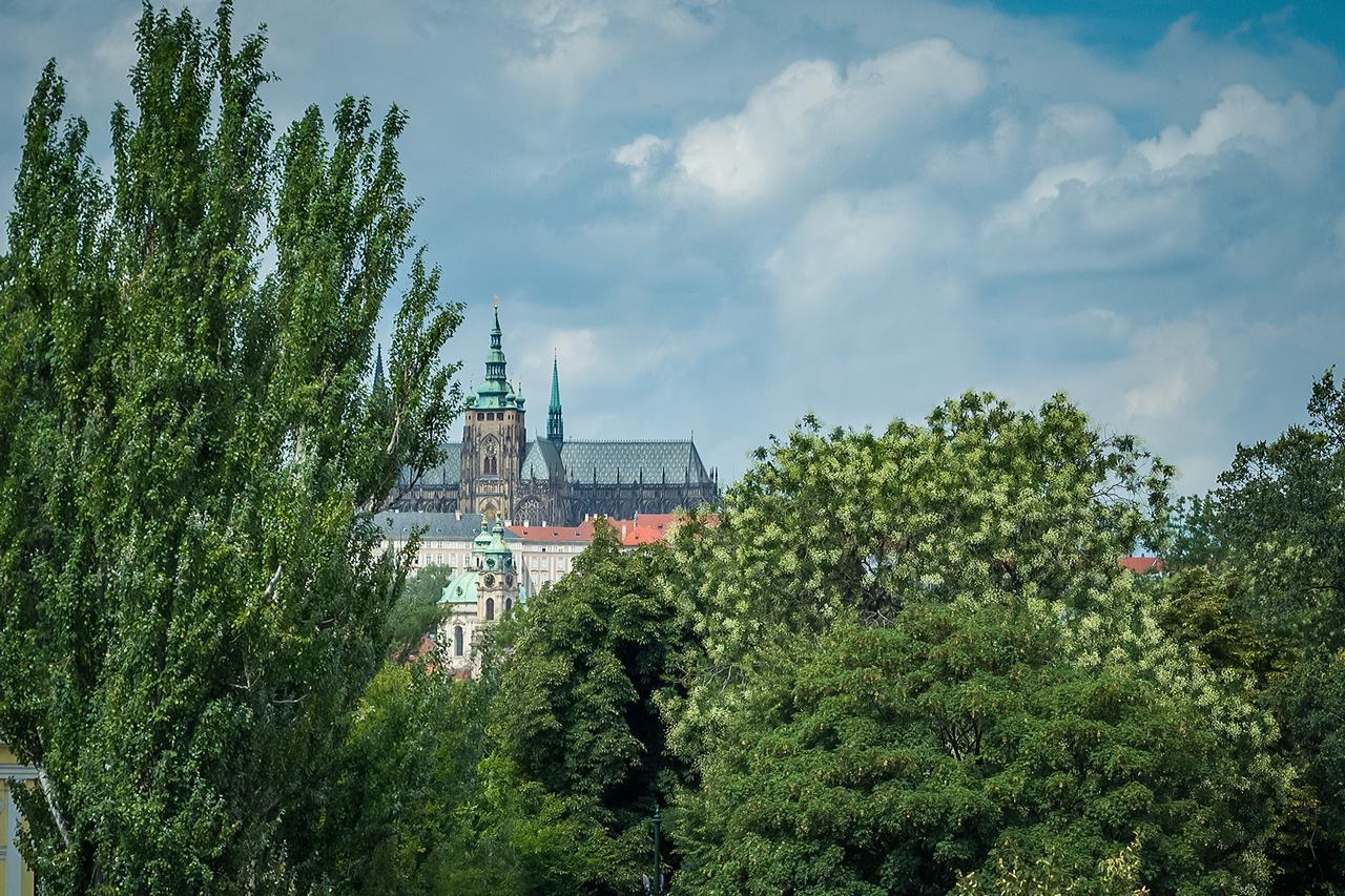 Riverside Apartment With A Balcony Praha Exteriér fotografie